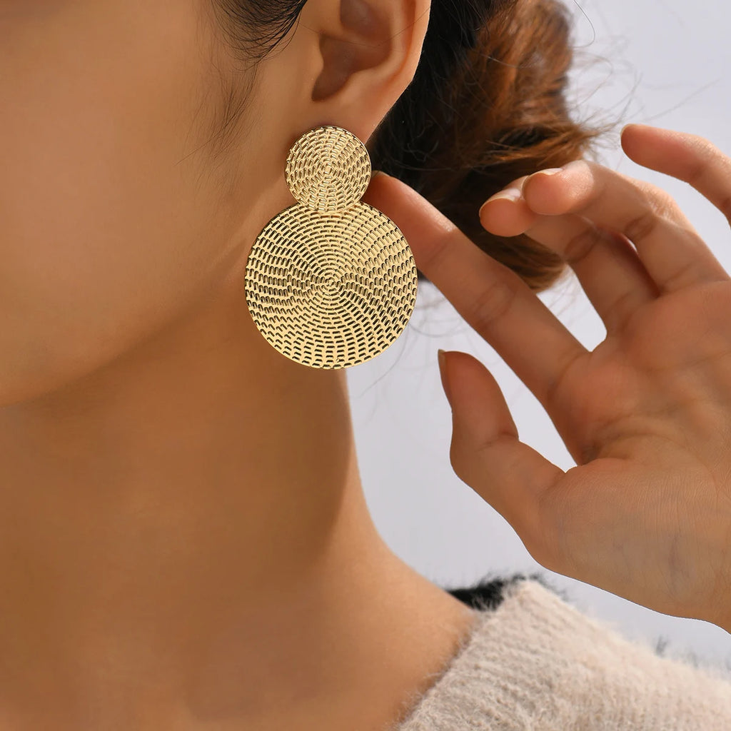 Geometric Metal Round Earring