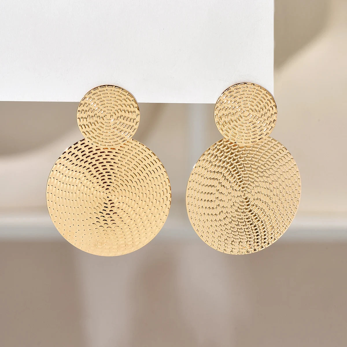 Geometric Metal Round Earring