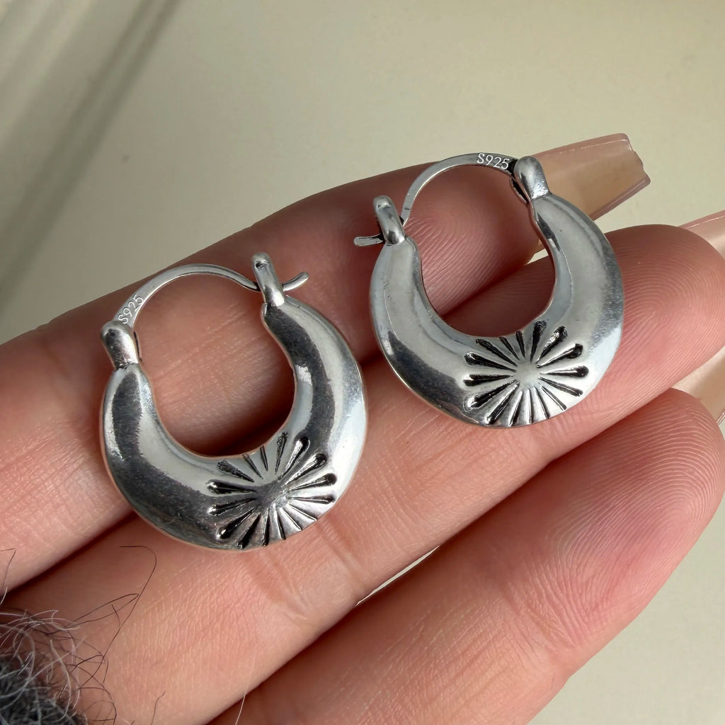 Retro Flower Earring