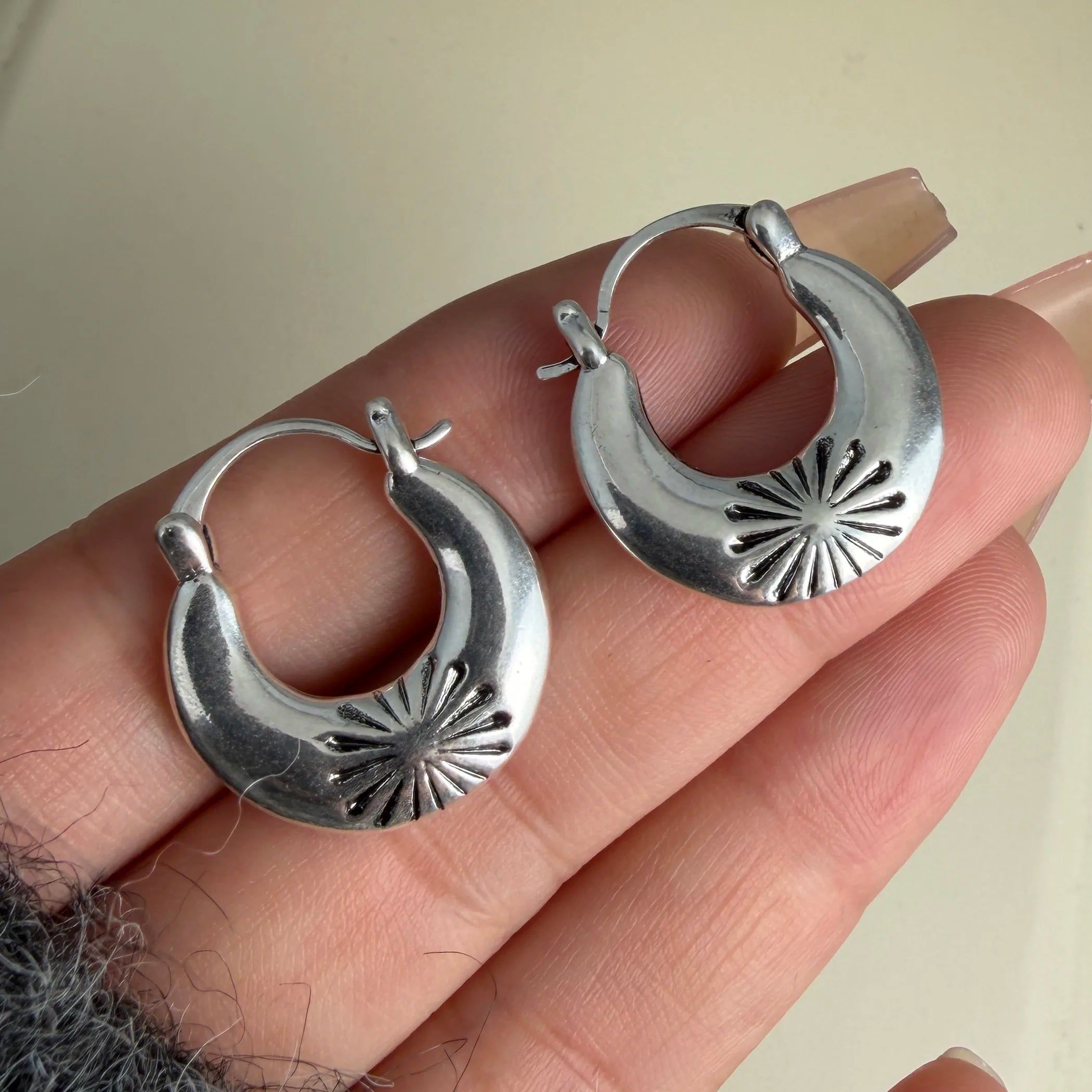Retro Flower Earring