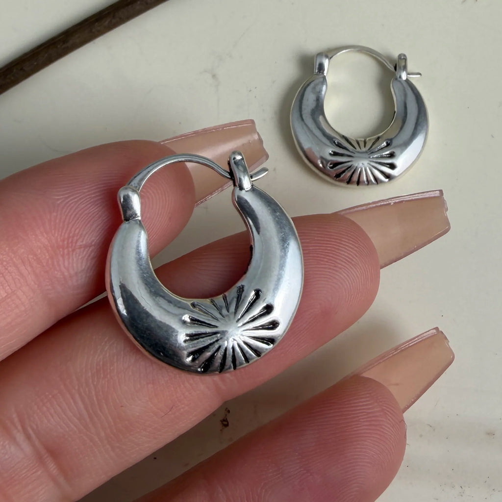 Retro Flower Earring