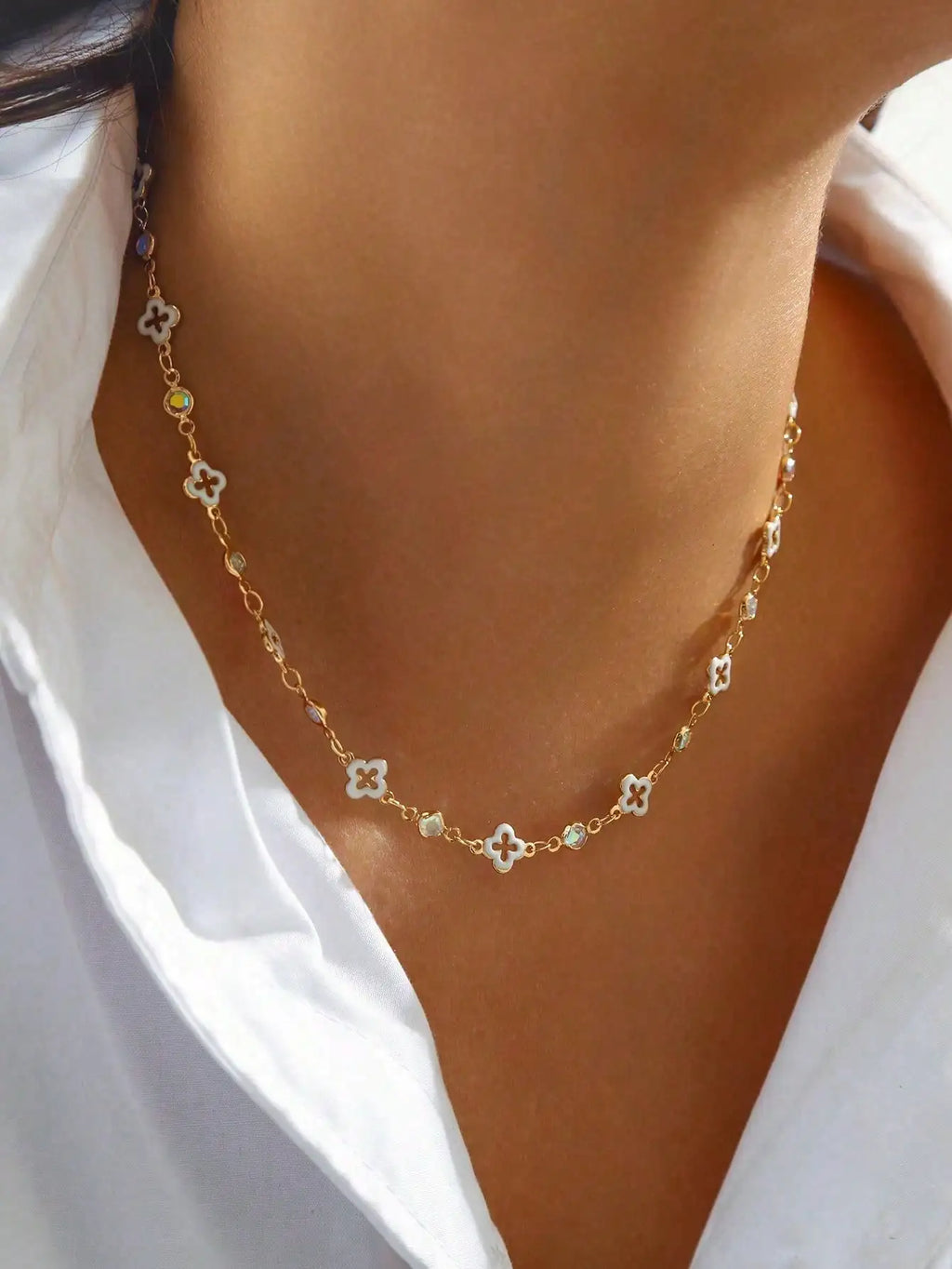 Women's Necklace, Flower Necklace.