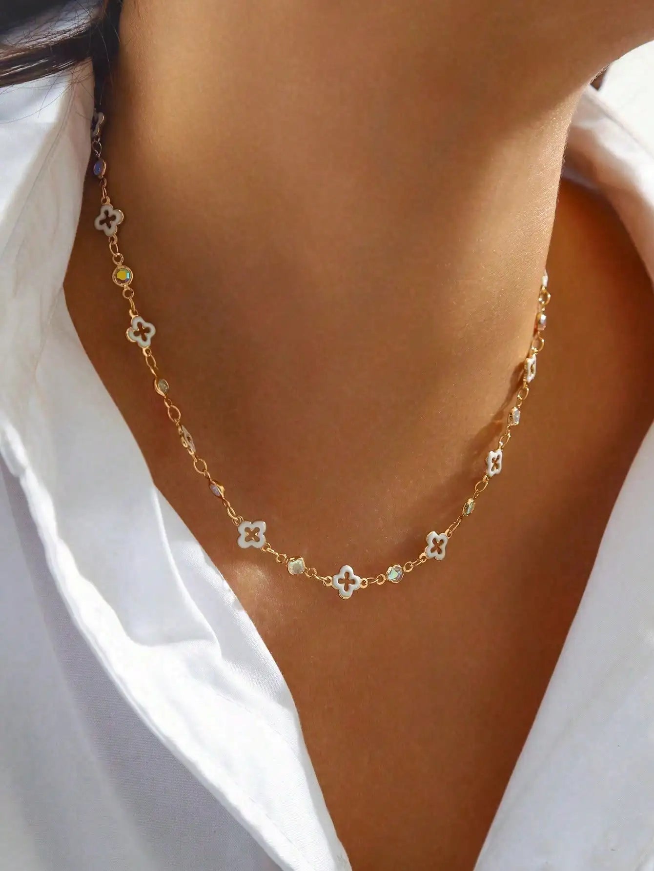Women's Necklace, Flower Necklace.
