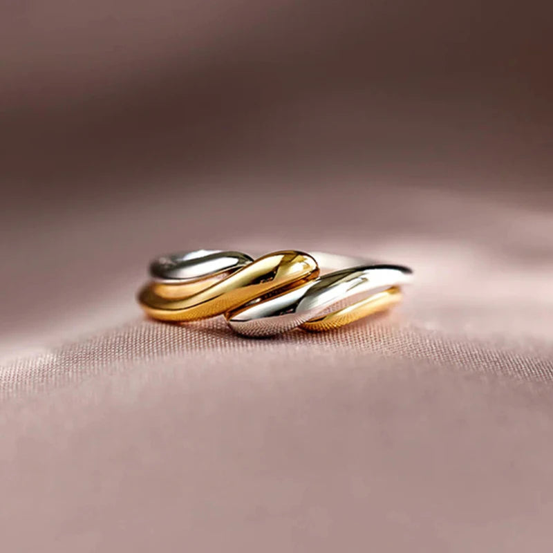 Tone Twist Finger Ring
