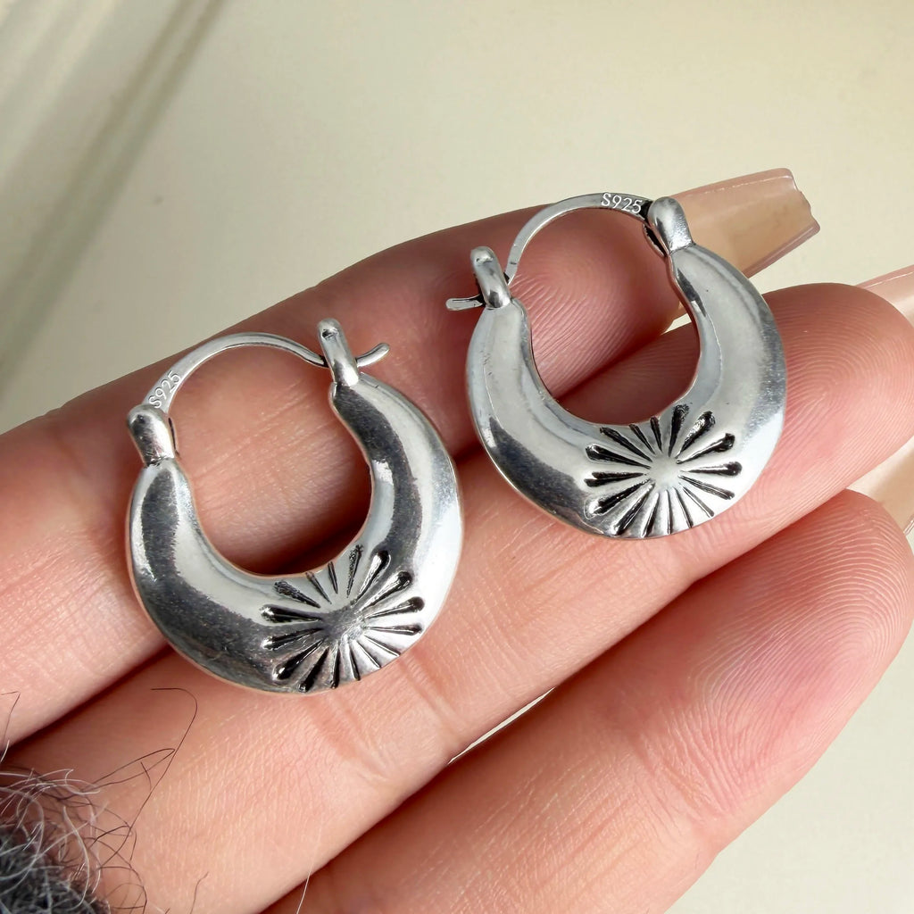 Retro Flower Earring